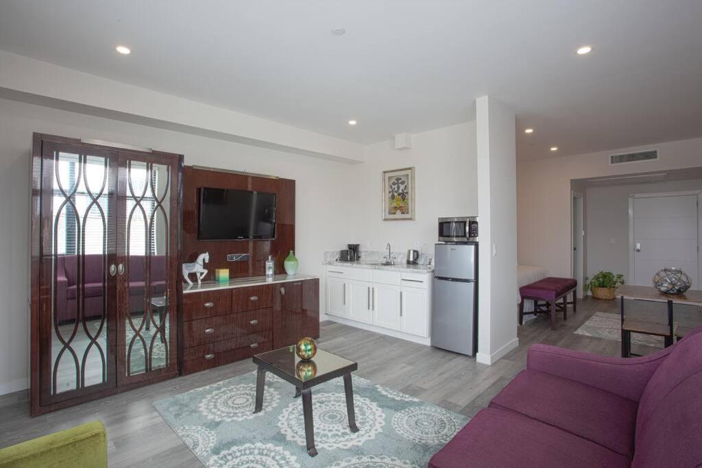 One Bedroom Apartment With San Diego Downtown View Exterior photo