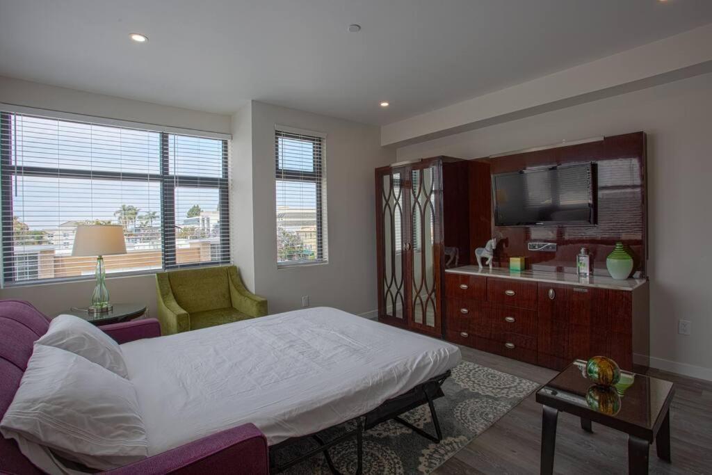One Bedroom Apartment With San Diego Downtown View Exterior photo